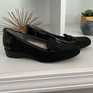 Bandolino flexible black loafers, size 7.5